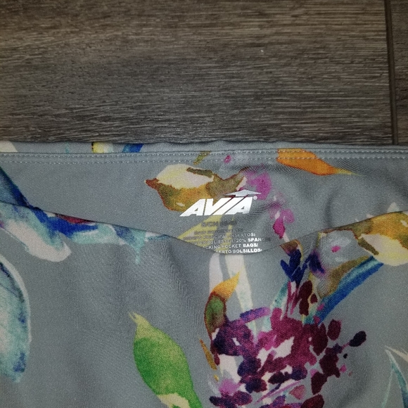 Workout pants - Picture 2 of 4